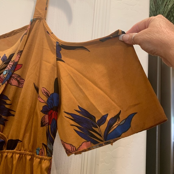 Summer Dress Size 3xl - Picture 3 of 8